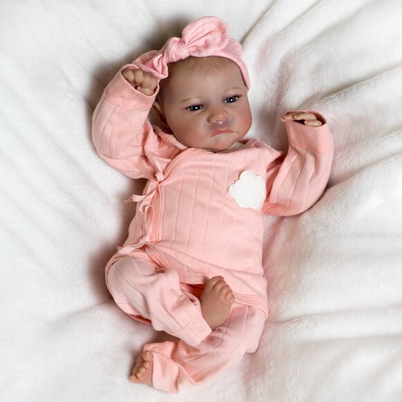 Lifelike Reborn Baby Dolls Newborn Girl Doll Vinyl Silicone Doll Soft Cloth Body - Picture 5 of 6